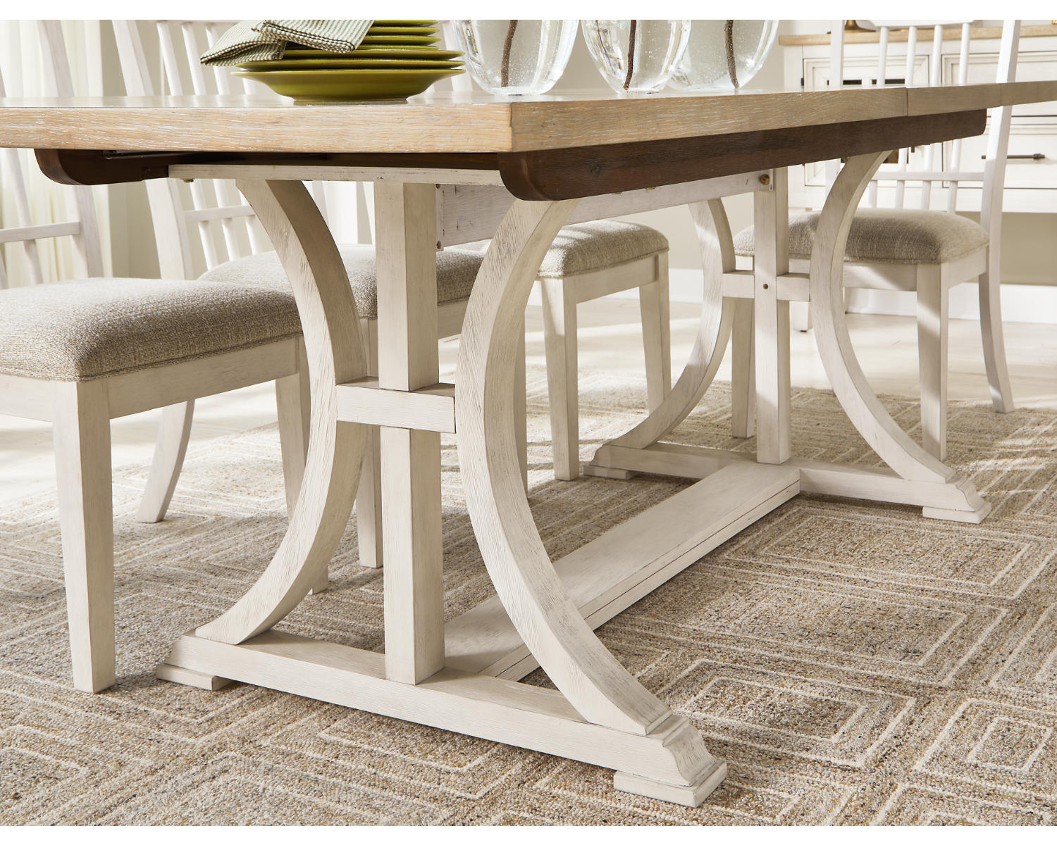Shaybrock Dining Table and 4 Chairs