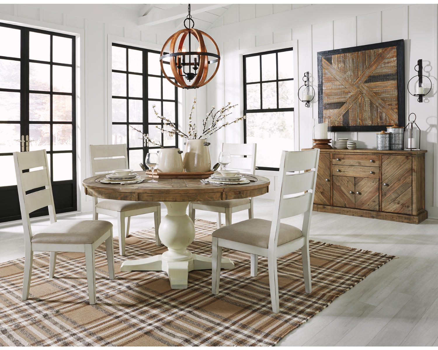 Grindleburg Dining Chair (Set of 2)