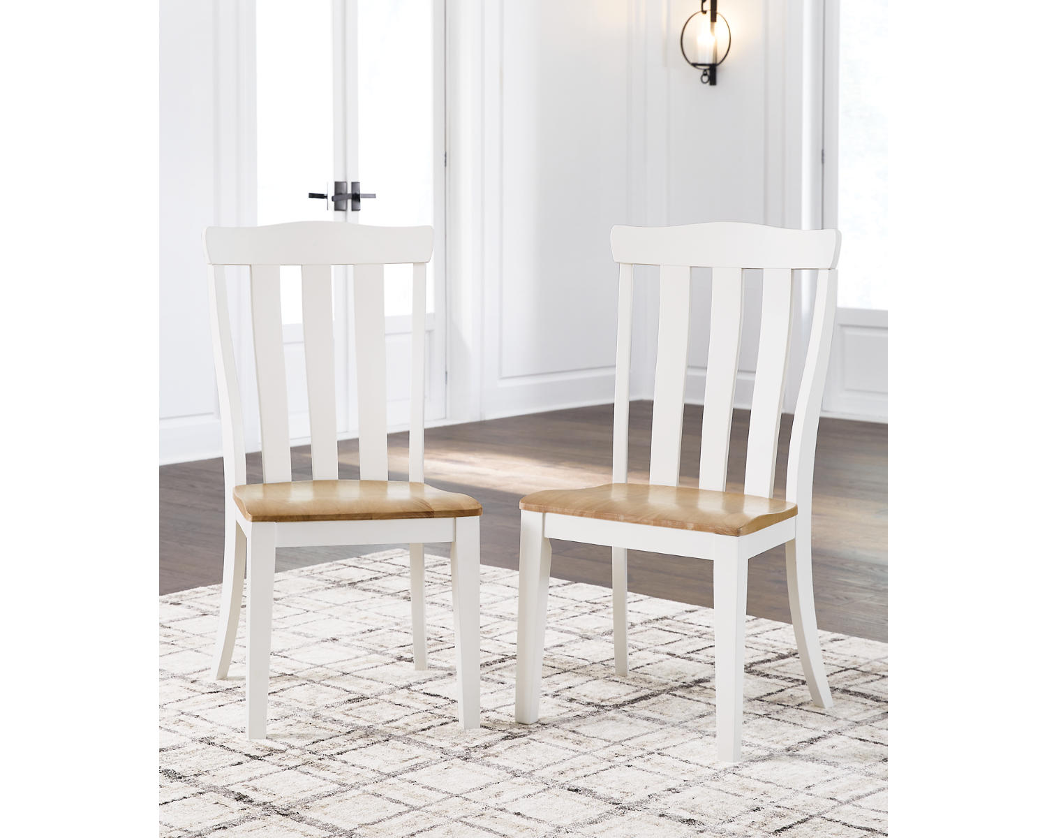 Ashbryn Dining Chair (Set of 2)