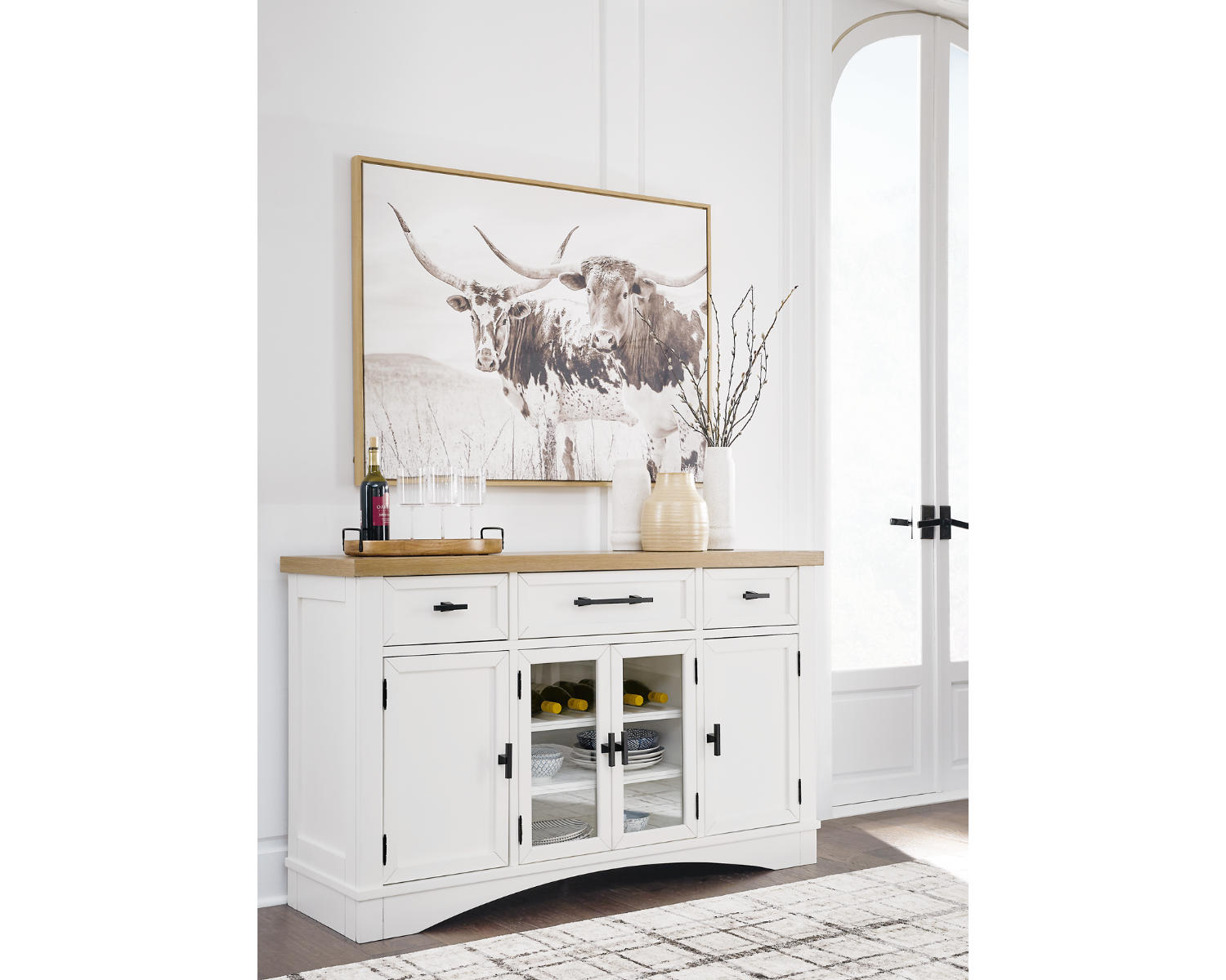 Ashbryn Dining Server