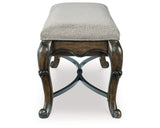 Mesa de comedor Maylee, 2 sillas y banco