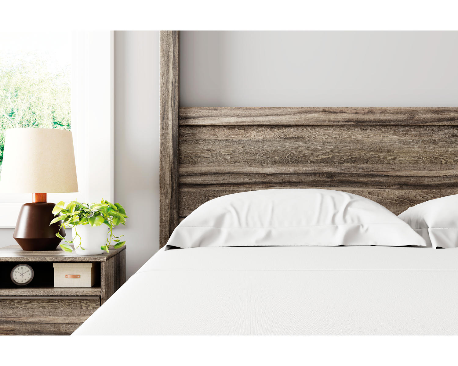 Shallifer Queen Canopy Bed