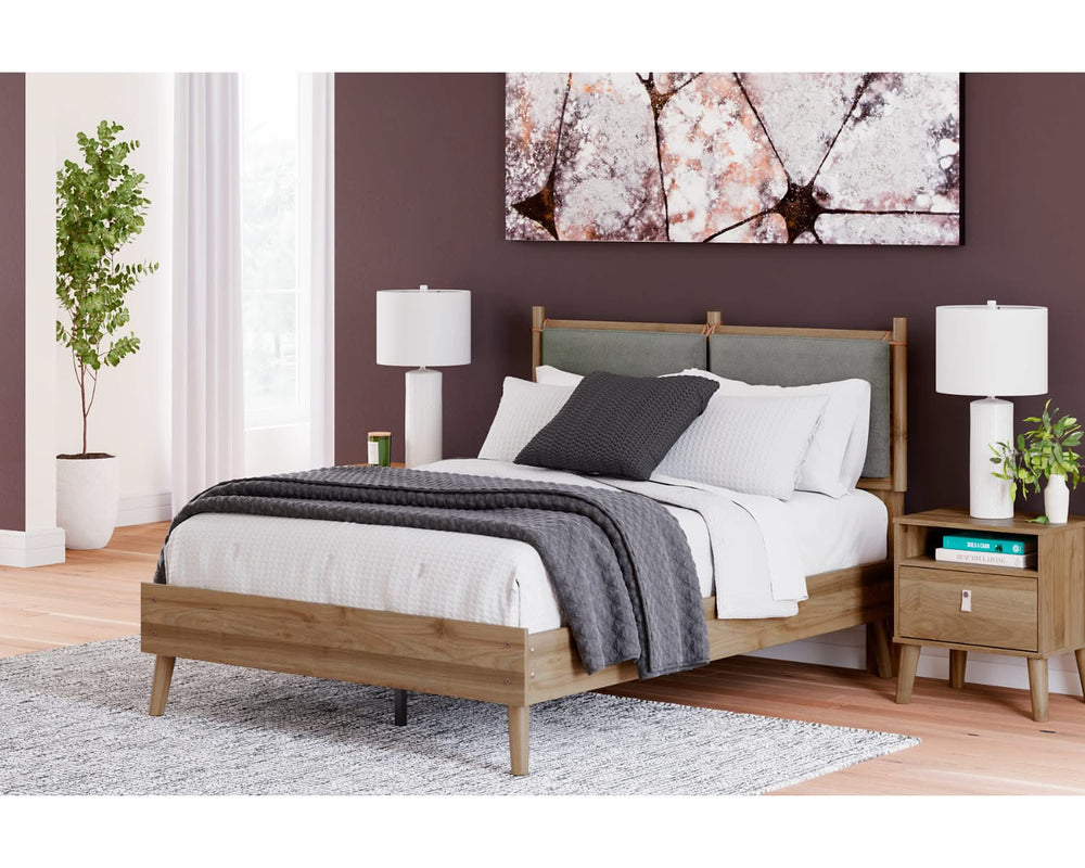 Cama de panel completo Aprilyn
