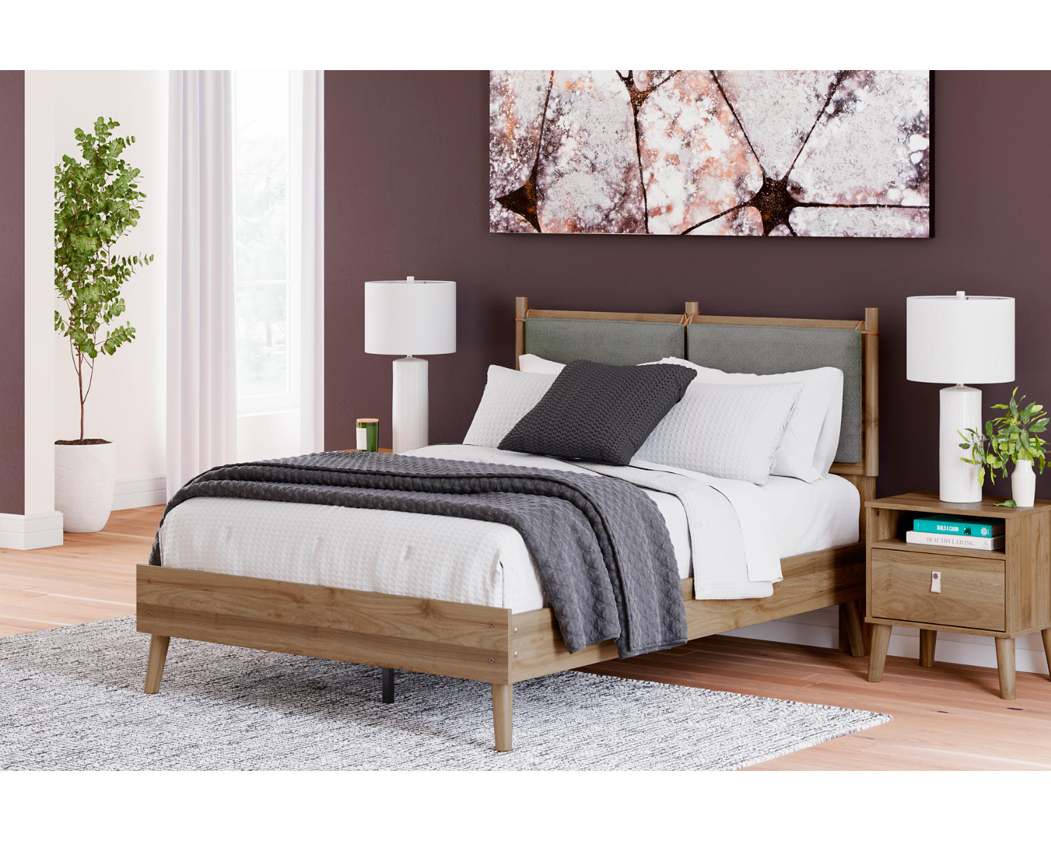 Aprilyn Full Panel Bed