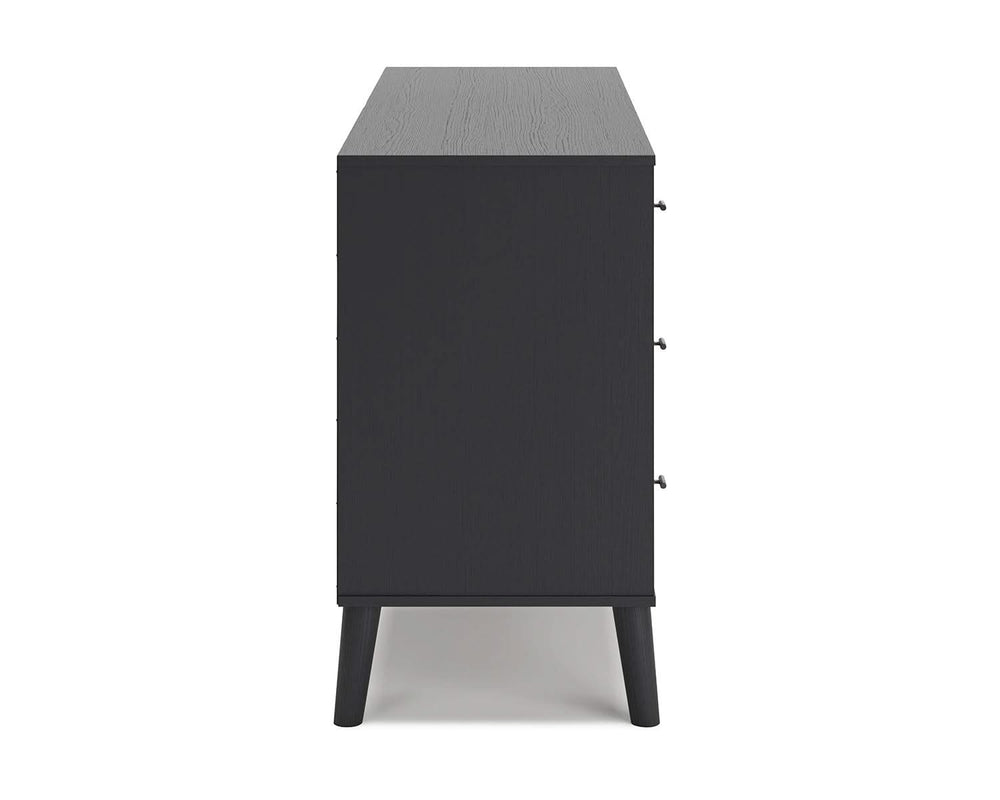 Charlang Dresser