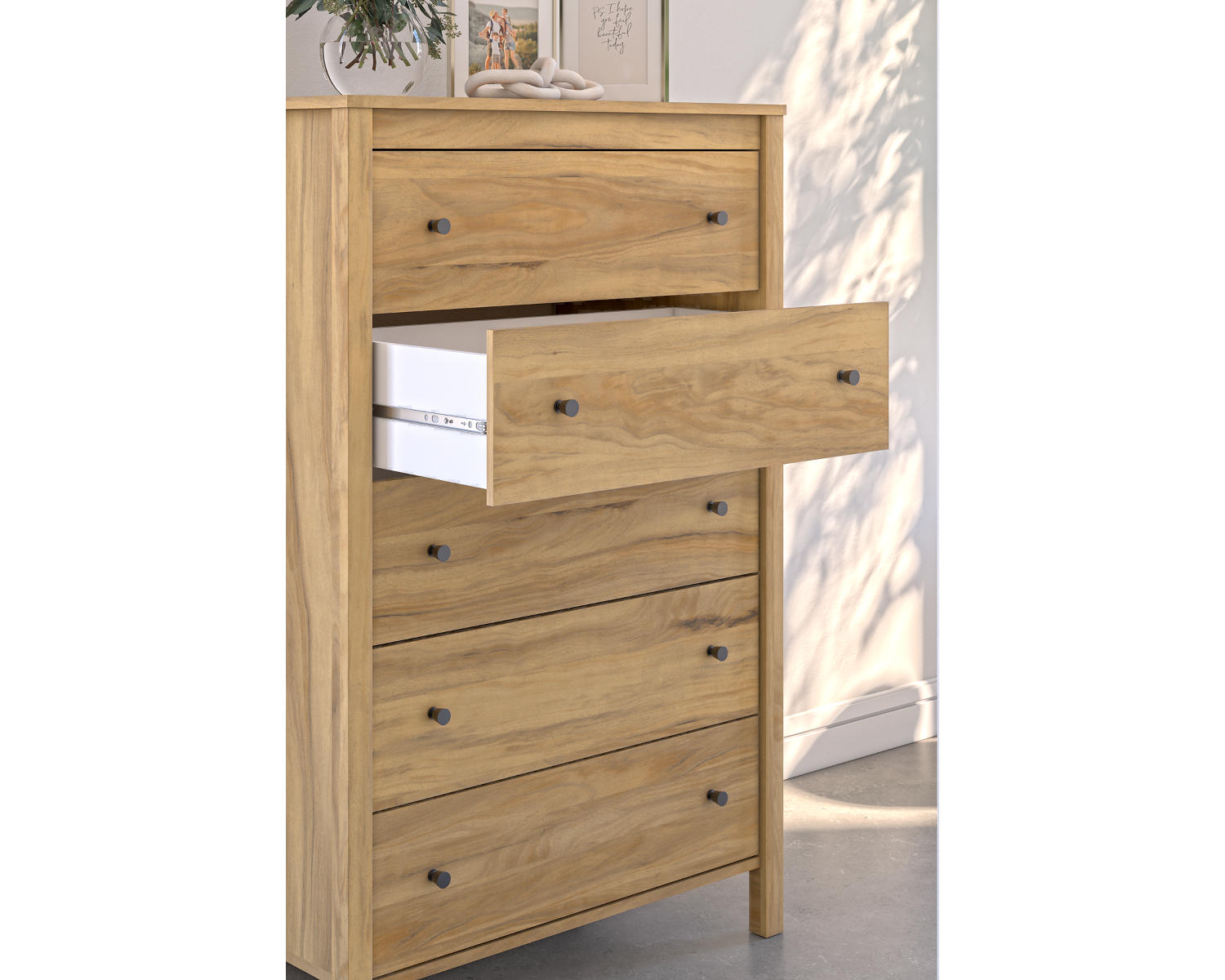 Bermacy Chest of Drawers