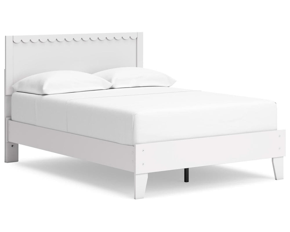 Hallityn Full Panel Platform Bed