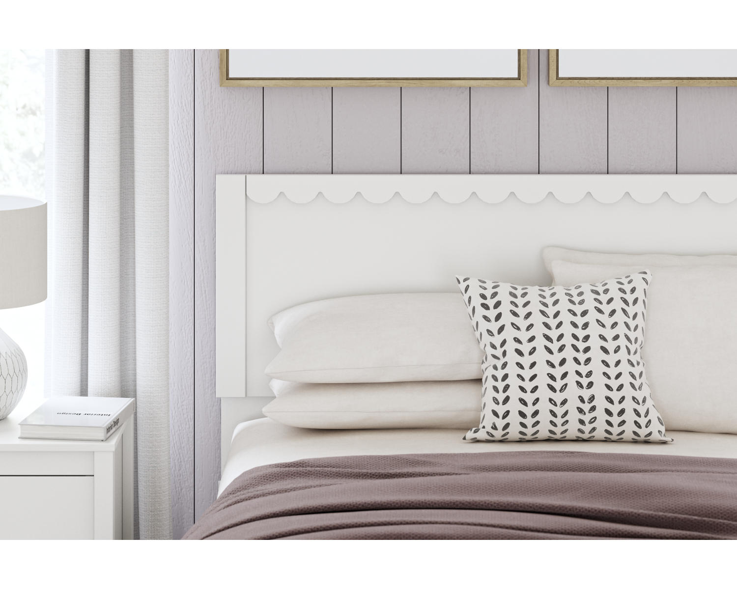 Hallityn Full Panel Platform Bed