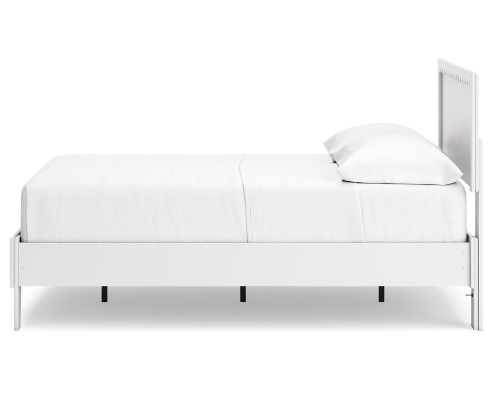 Hallityn Full Panel Platform Bed