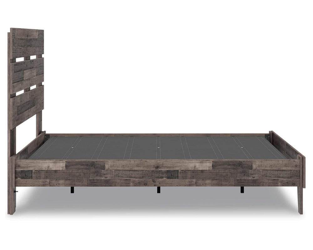Neilsville Full Panel Platform Bed