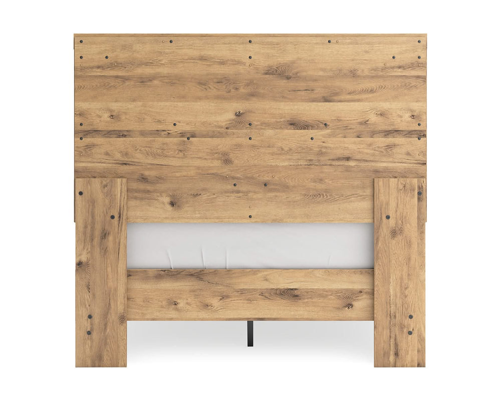Cama de plataforma con paneles cruzados Larstin Full