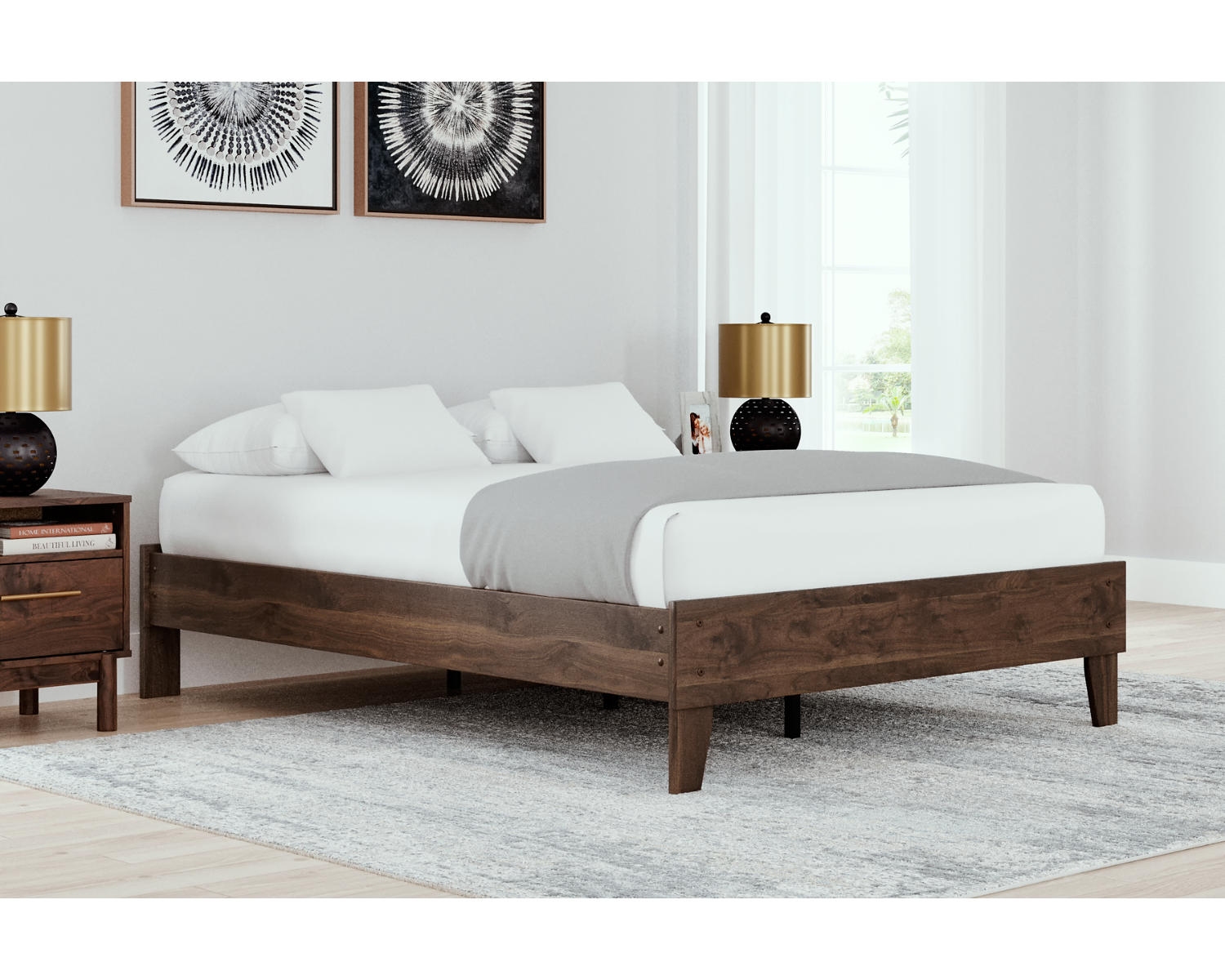 Calverson Full Platform Bed