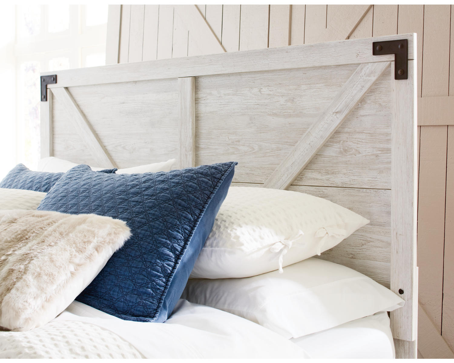 Shawburn Queen Crossbuck Panel Platform Bed