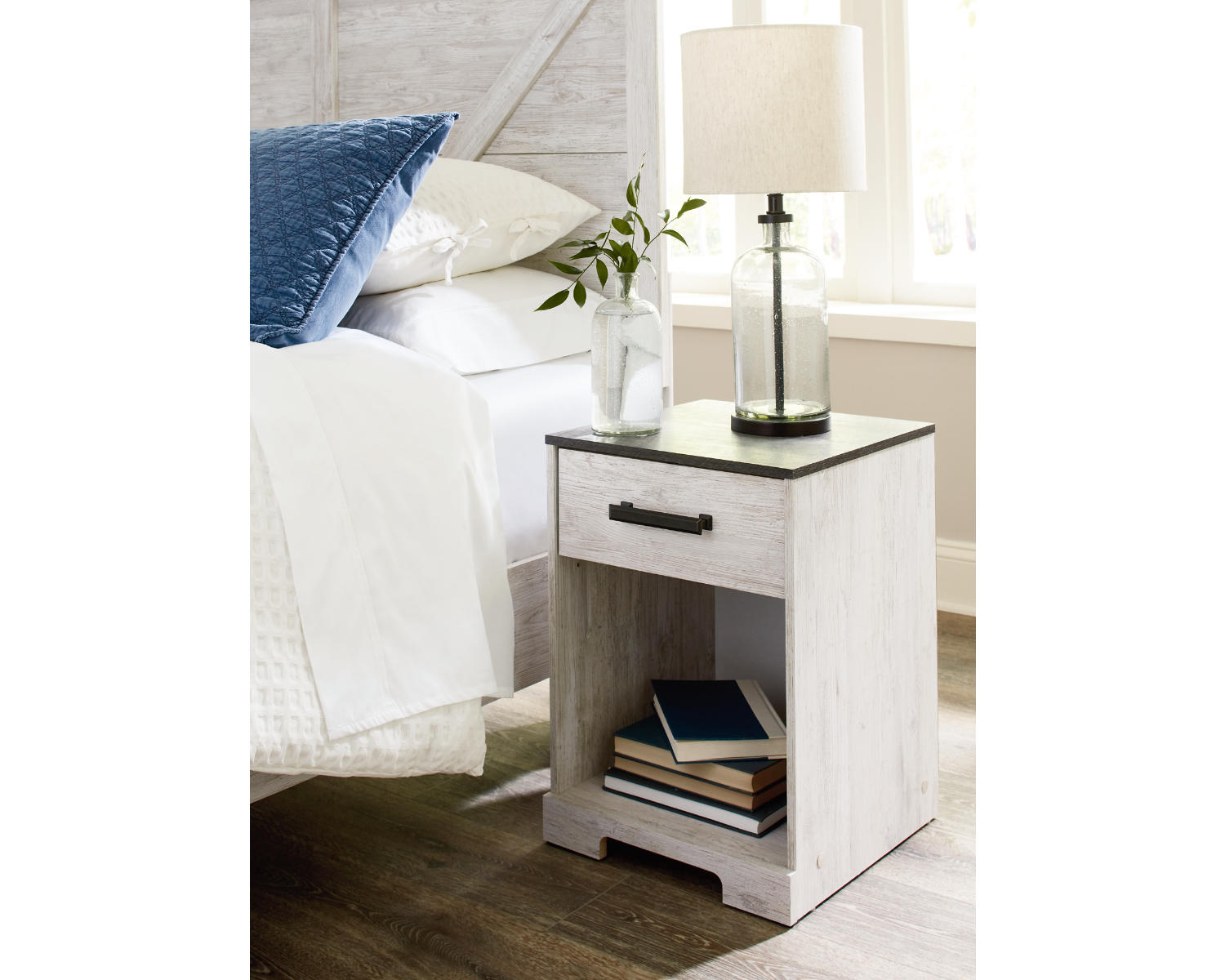 Shawburn Nightstand