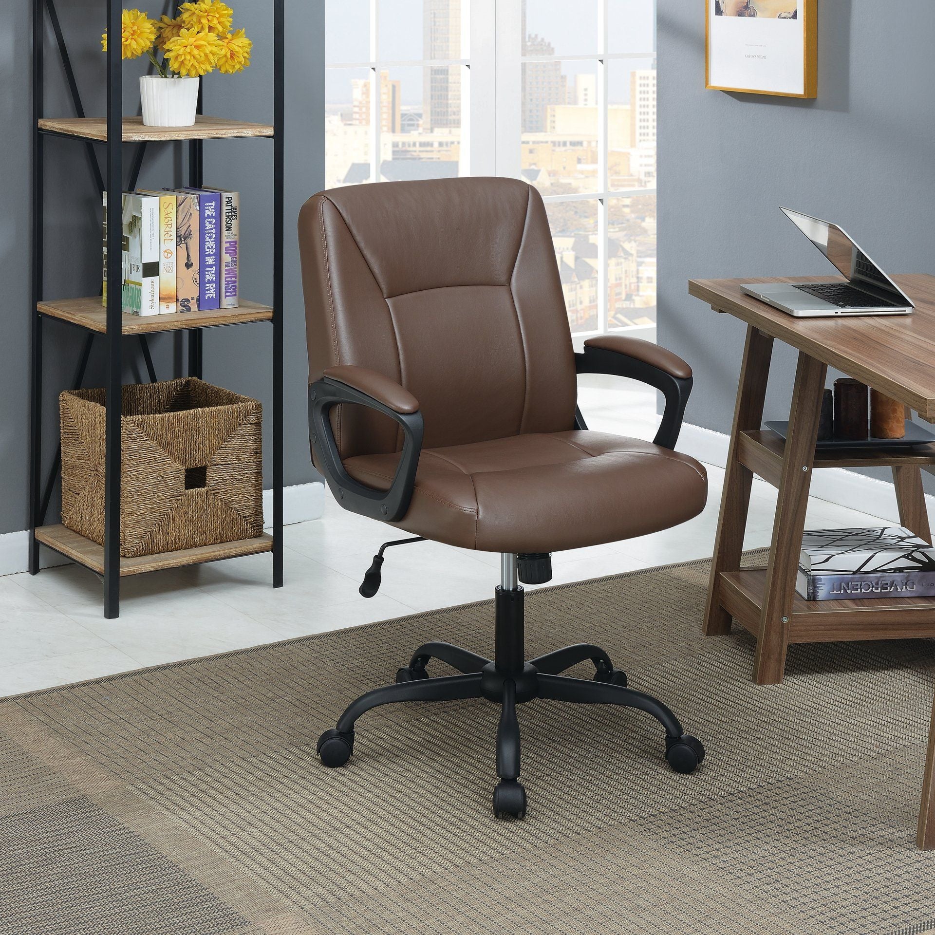 F1681 - OFFICE CHAIR/Faux Leather