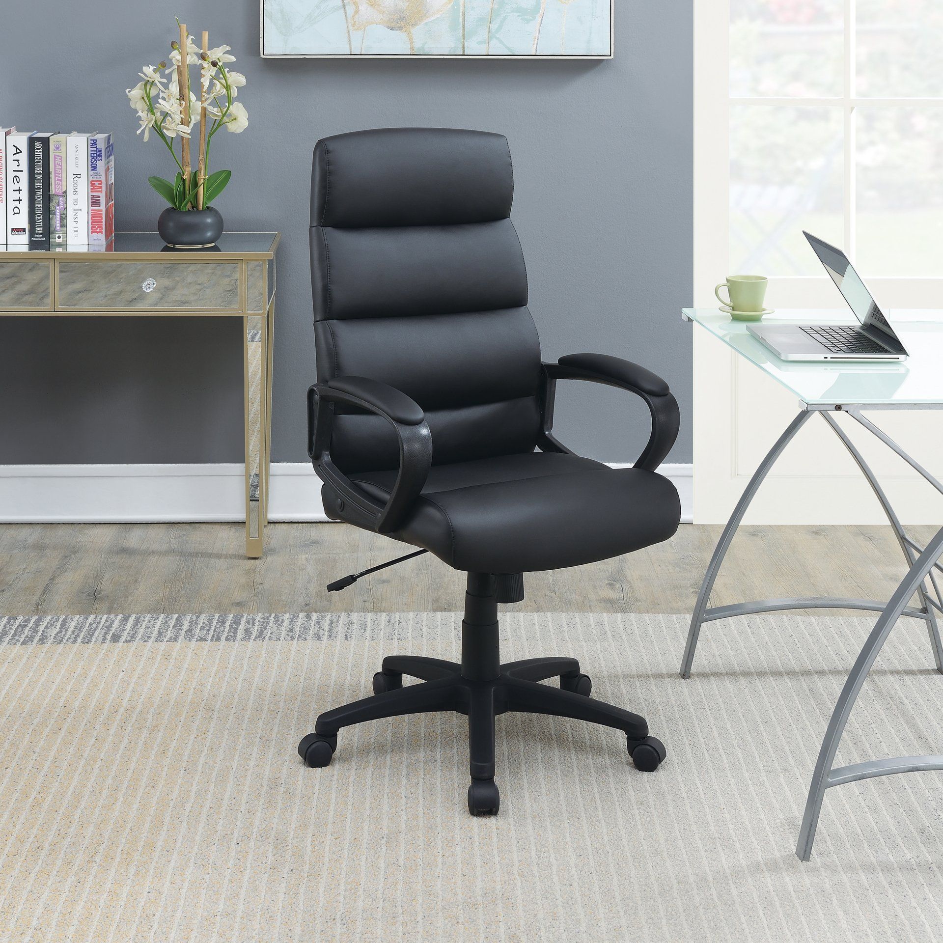 F1683 - OFFICE CHAIR/Faux Leather