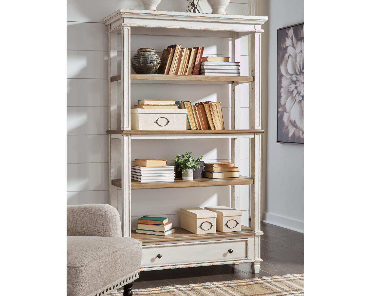 Realyn 75" Bookcase