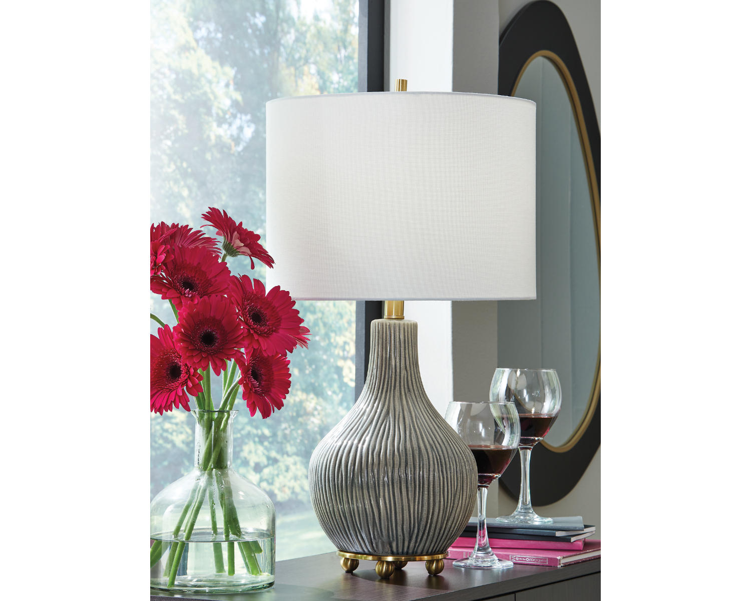Judlen Table Lamp