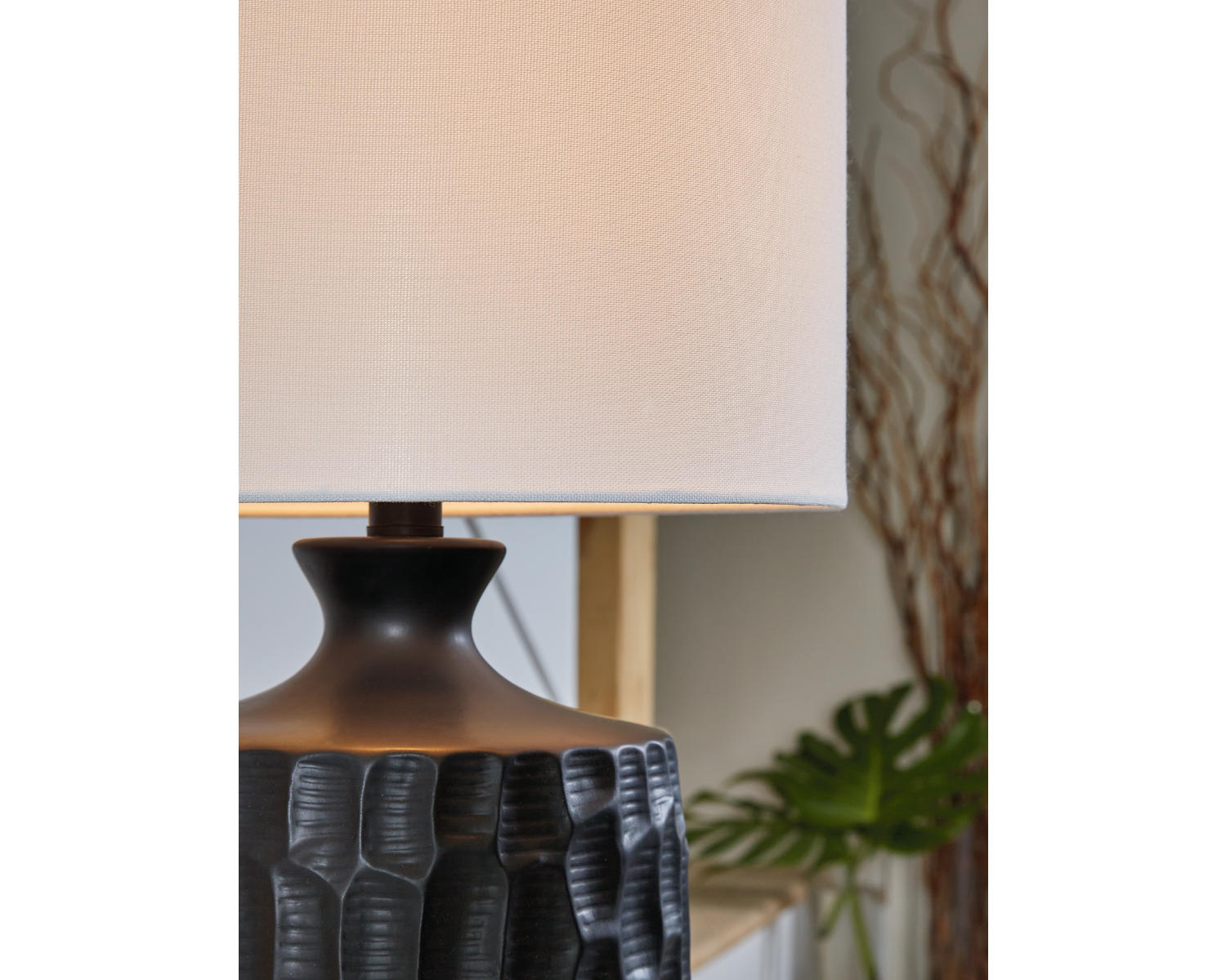 Ellisley Table Lamp (Set of 2)