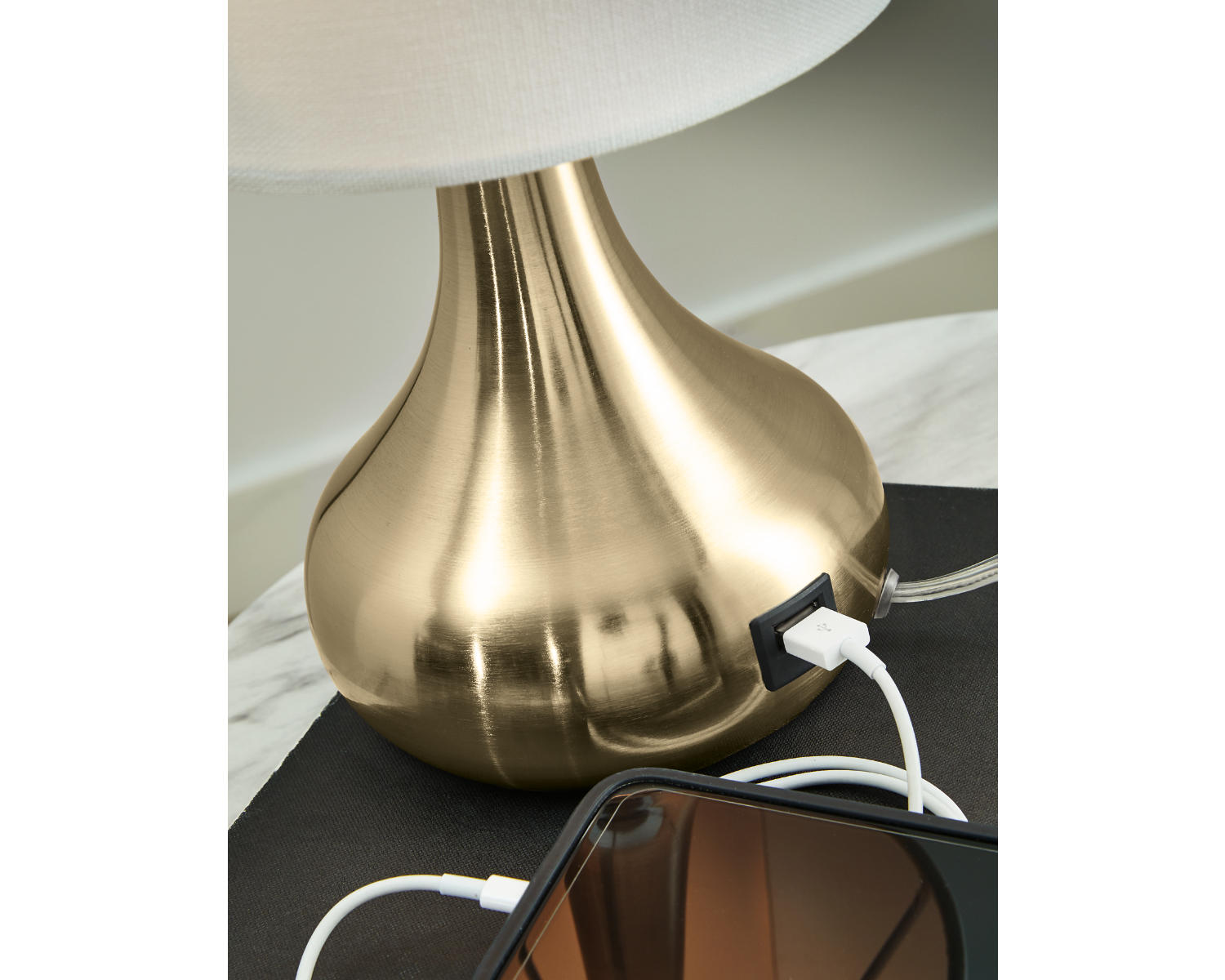 Camdale Table Lamp