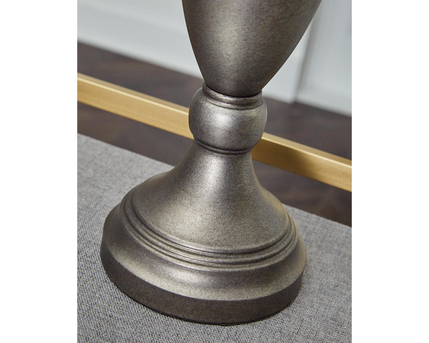 Doraley Table Lamp (Set of 2)
