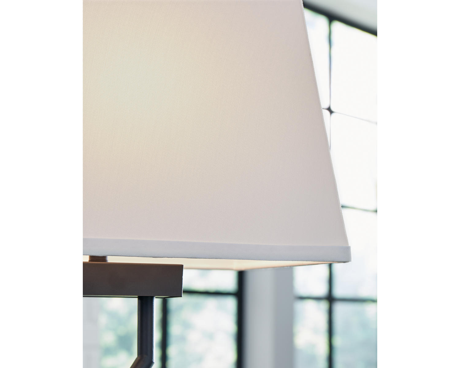 Brookthrone Table Lamp (Set of 2)