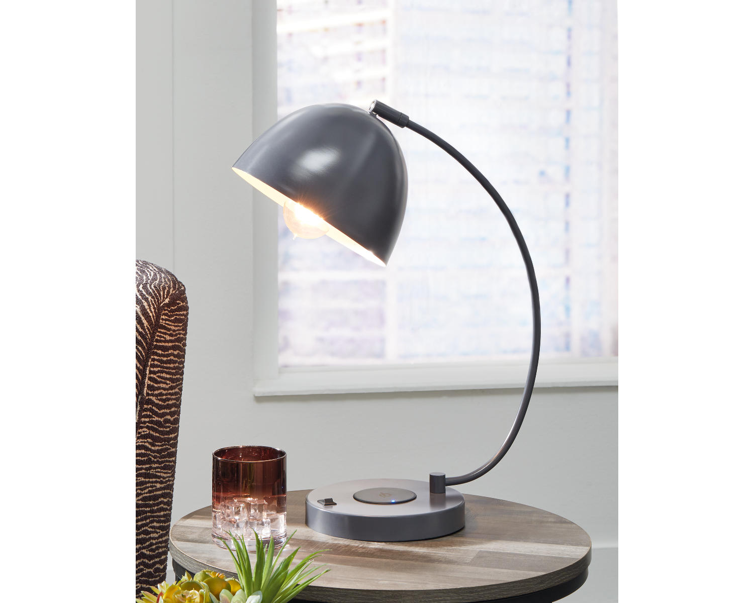 Austbeck Desk Lamp