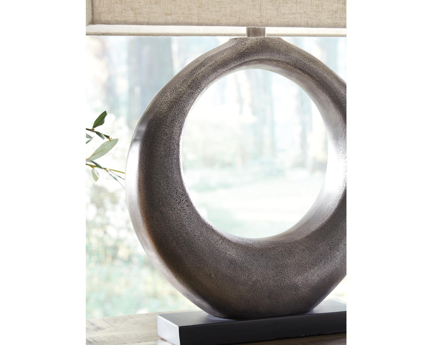 Saria Table Lamp