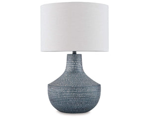 Schylarmont Table Lamp