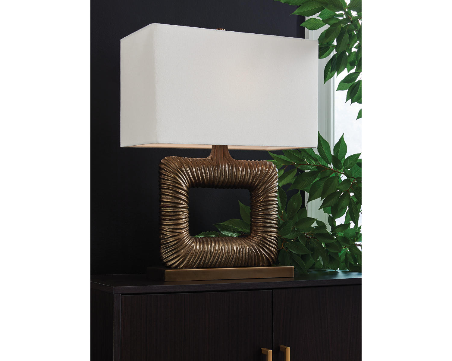 Garronby Table Lamp