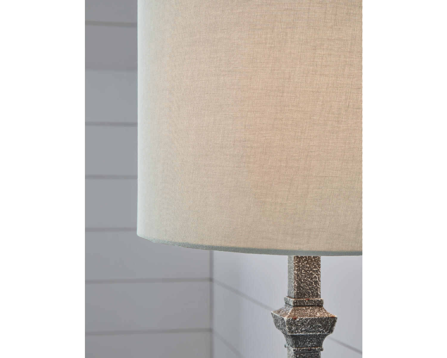 Oralieville Accent Lamp (Set of 2)