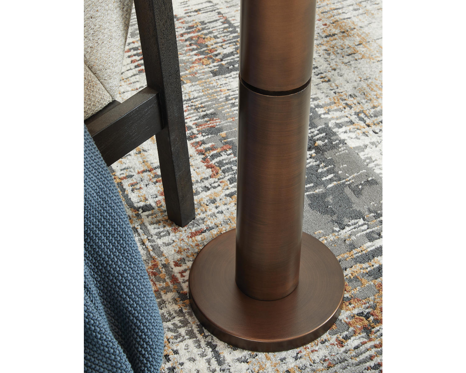 Wendfield Floor Lamp