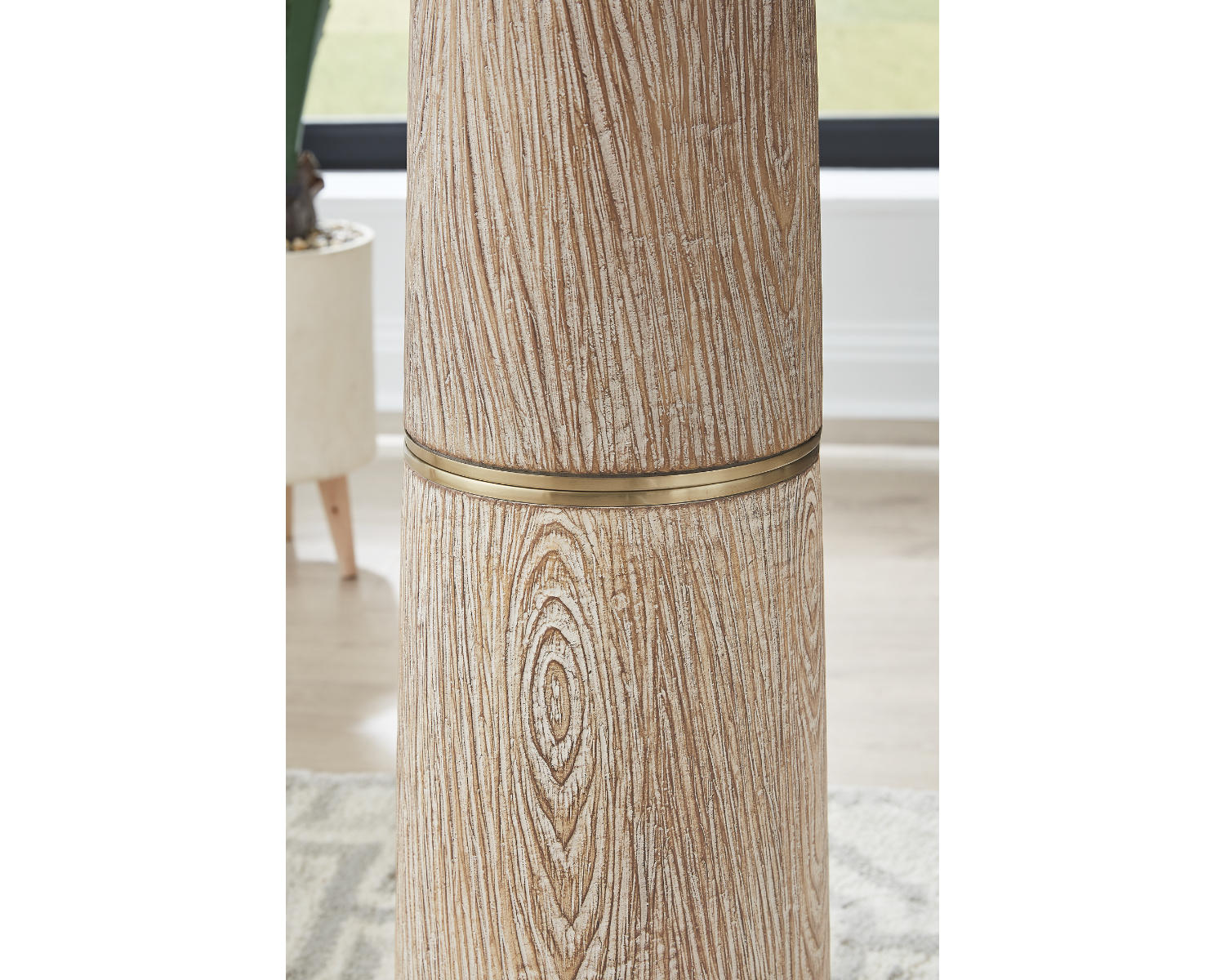 Gasparleigh Floor Lamp