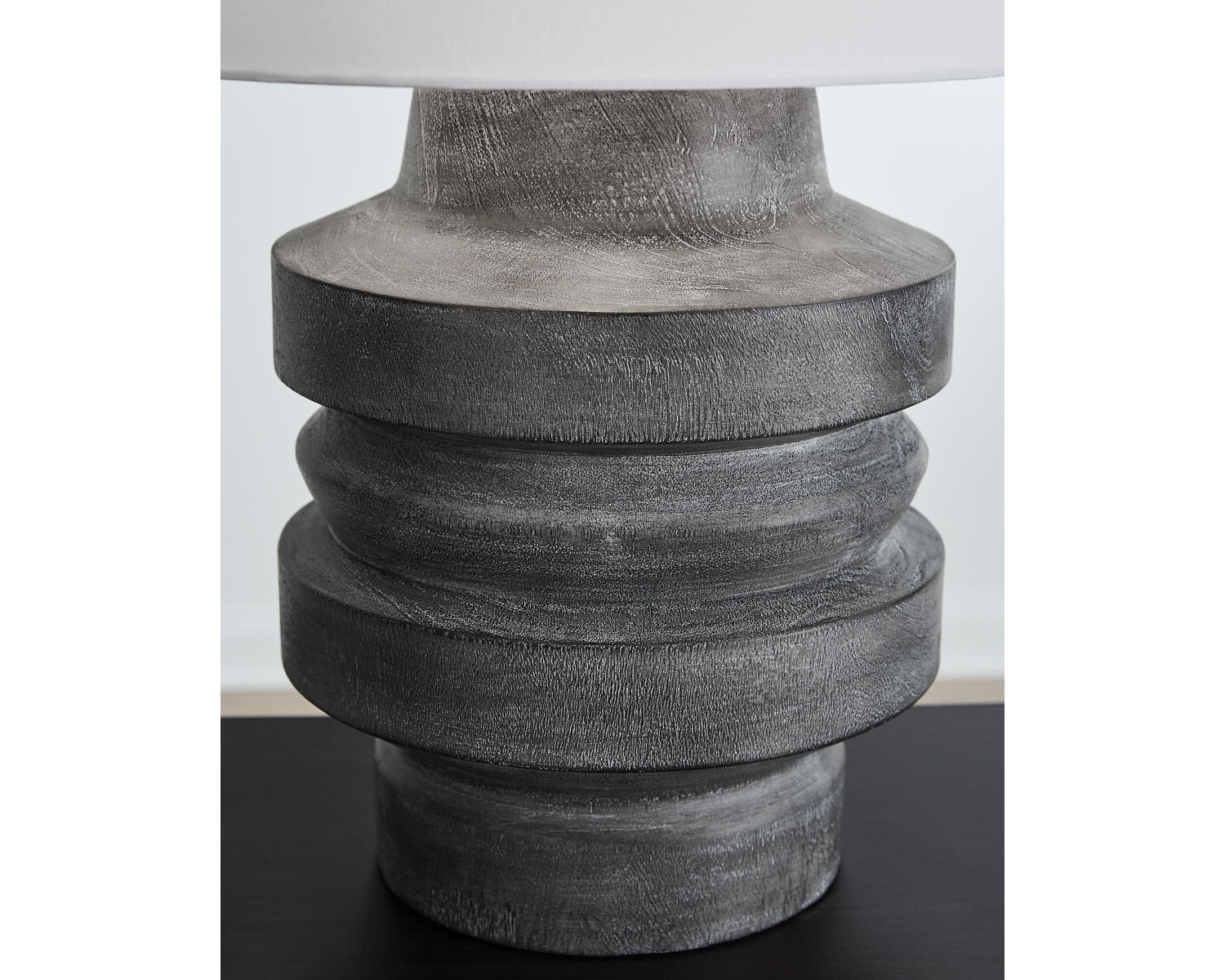 Wahida Table Lamp