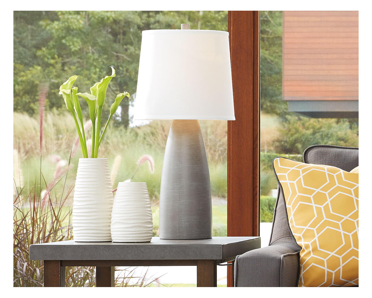 Shavontae Table Lamp (Set of 2)