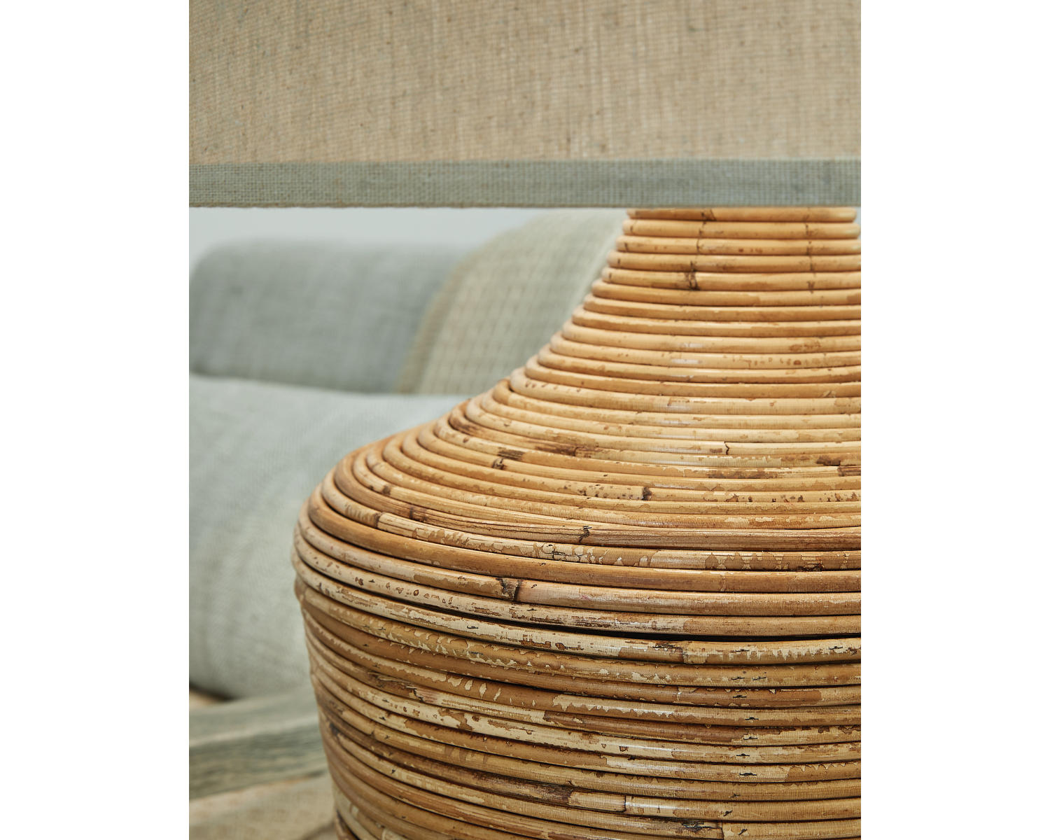 Kerrus Table Lamp