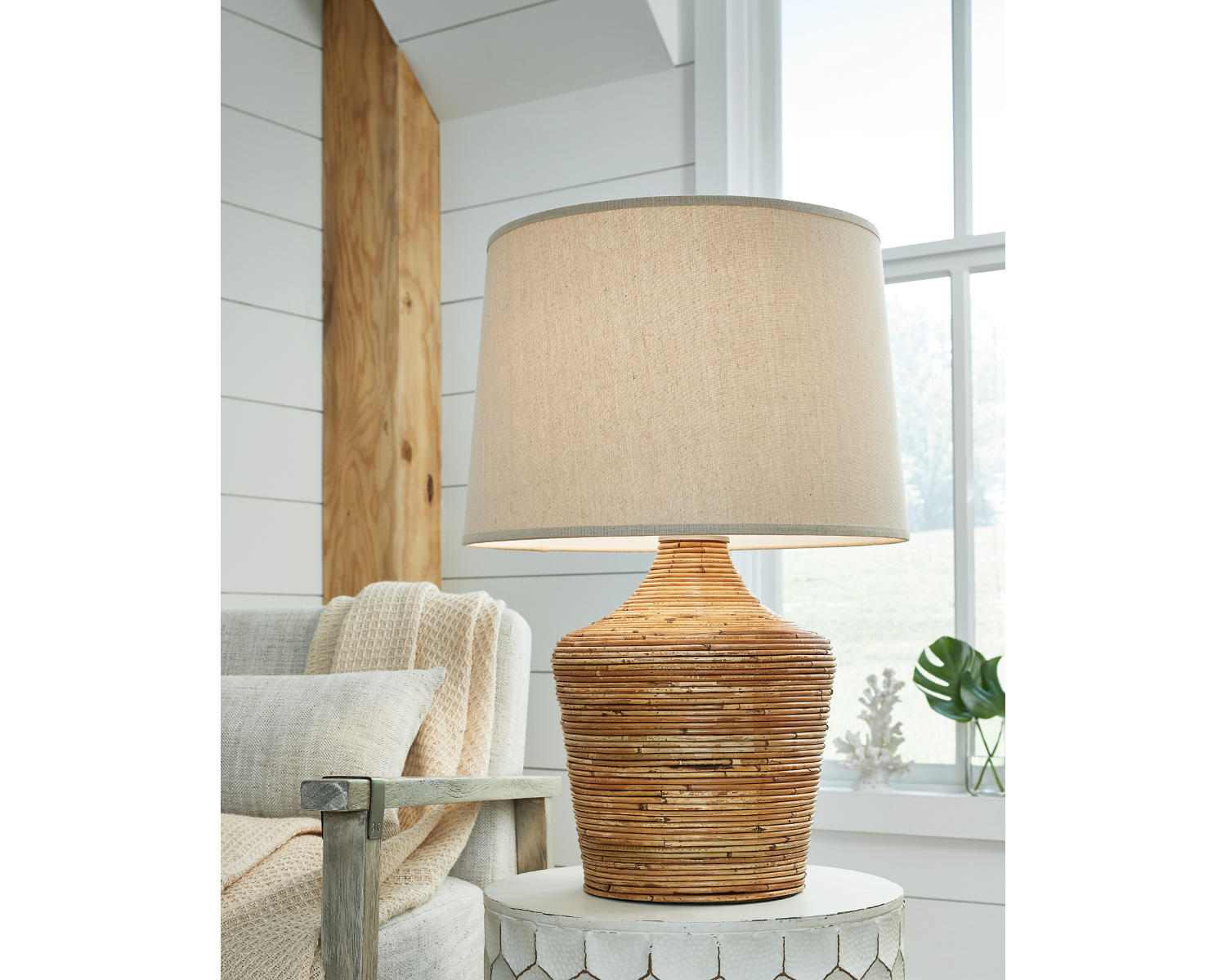 Kerrus Table Lamp