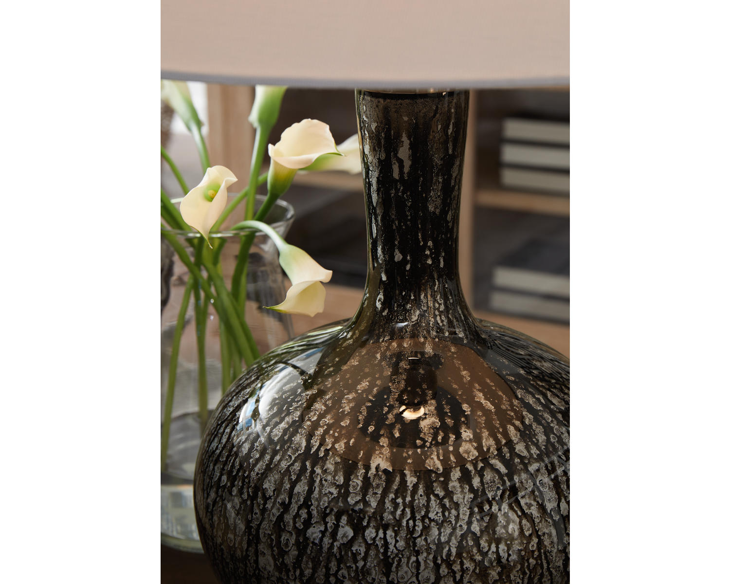 Tenslow Table Lamp (Set of 2)