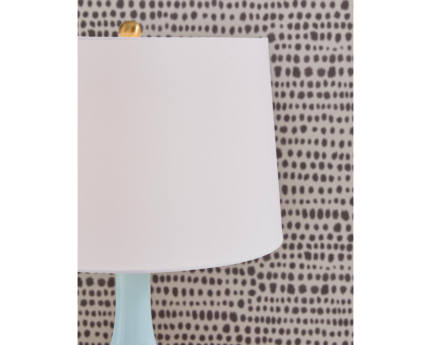 Rylanton Table Lamp