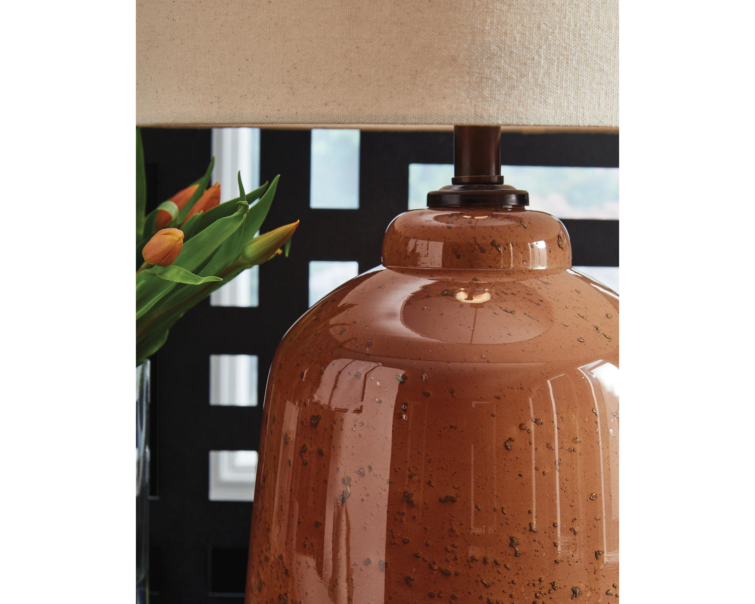 Aaleahya Table Lamp