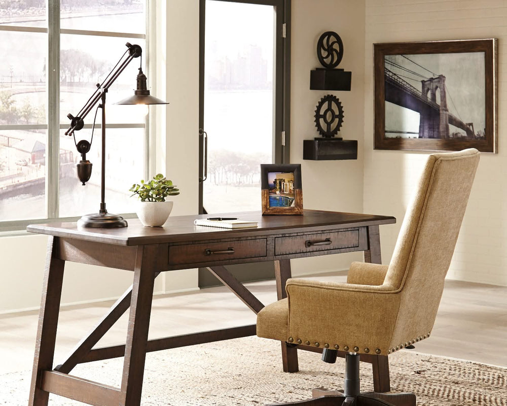 Kylen Desk Lamp