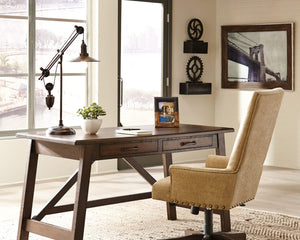 Kylen Desk Lamp