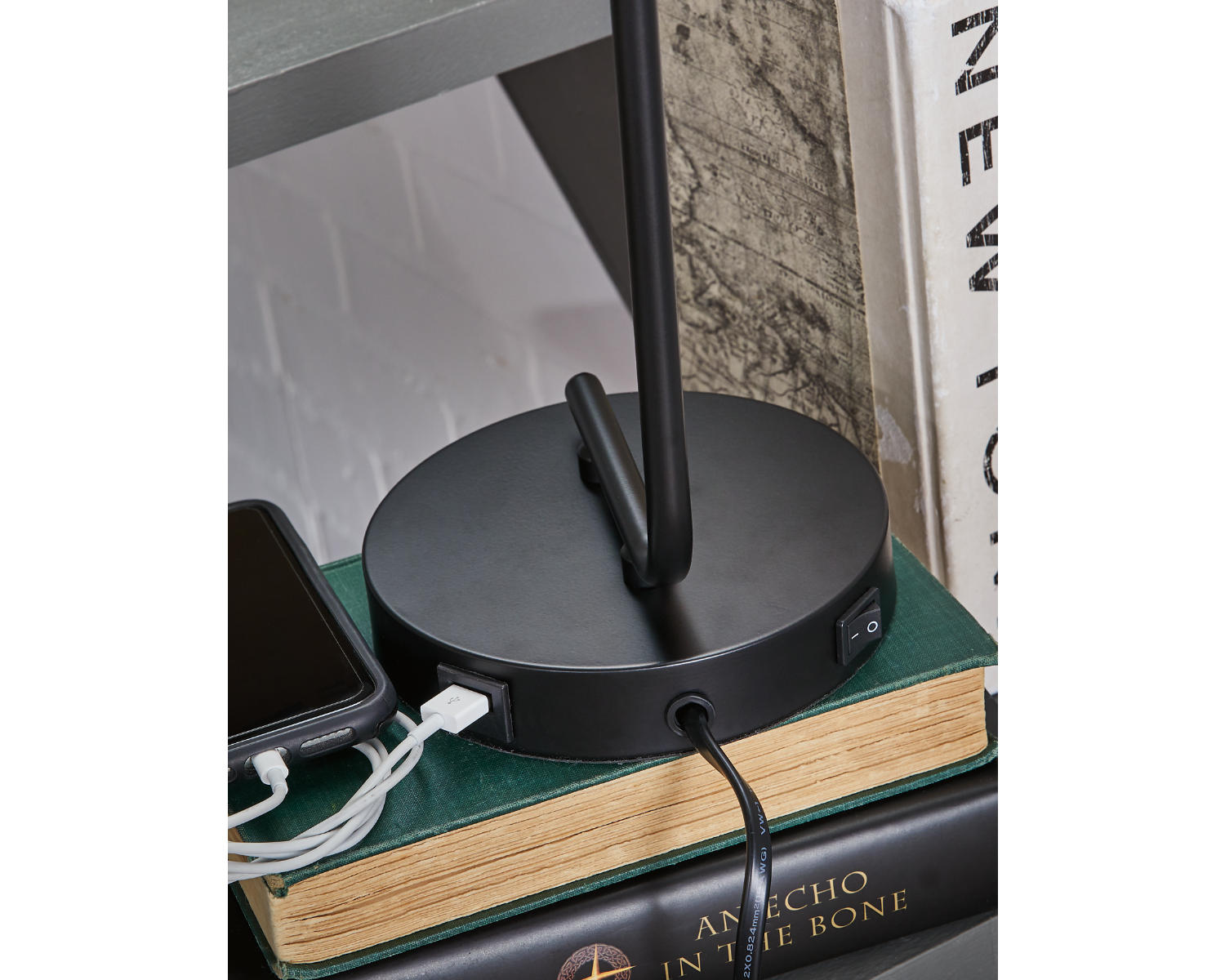 Covybend Desk Lamp