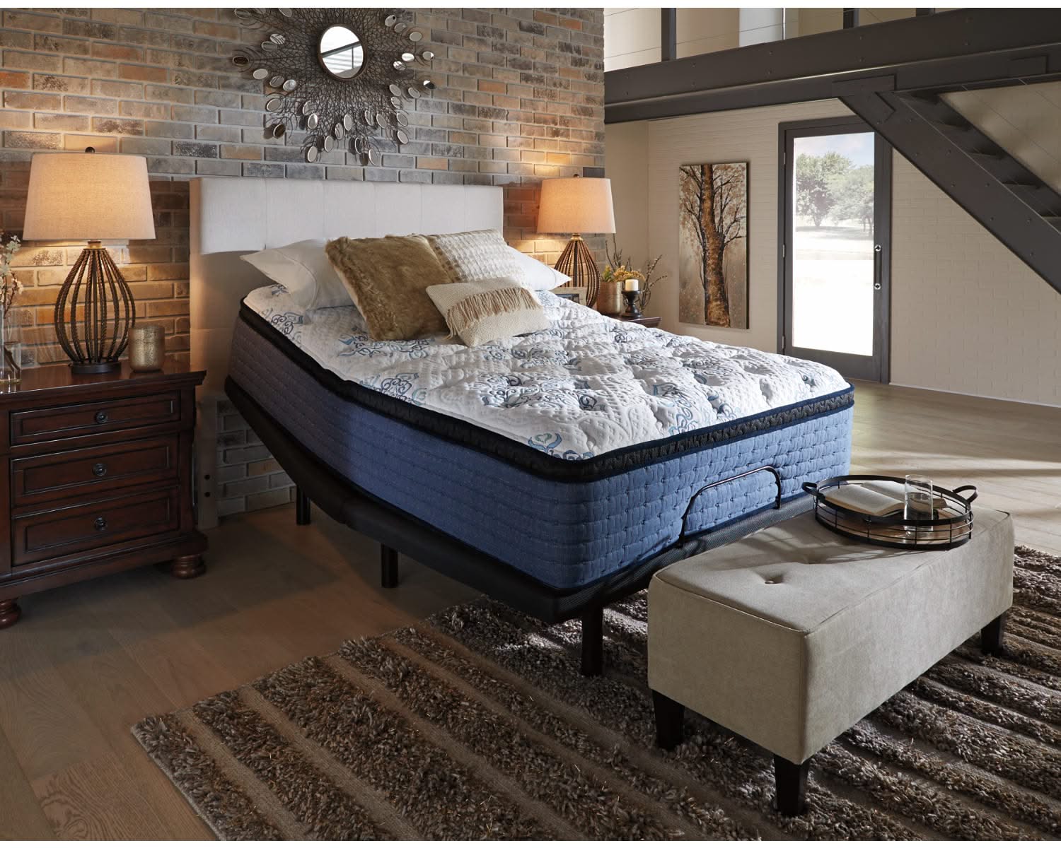 Mt Dana Euro Top Queen Mattress