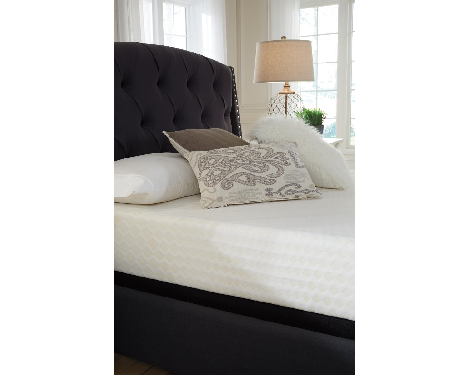 10 Inch Chime Memory Foam King Mattress in a Box
