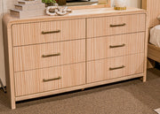 Breskatown Dresser