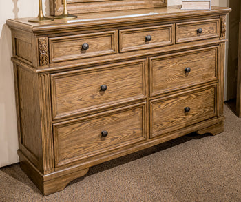 Maloreene Dresser