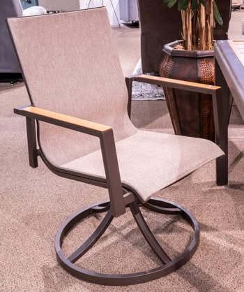 Silla giratoria de exterior Carmel Highlands (juego de 2)