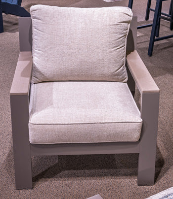 Ocean Dunes Outdoor Lounge Chair with Cushion