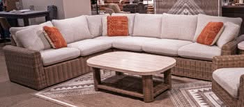 Loveseat de exterior Dolan Creek con brazos derecho e izquierdo, con cojín (juego de 2)